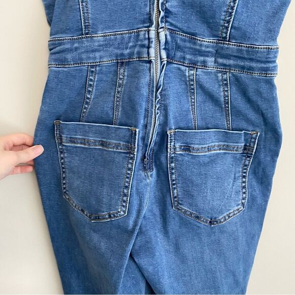 Free People We The Free CRVY Sydney Denim High Neck Jumpsuit Size 2 NWT - Picture 8 of 10
